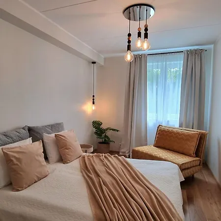 شقة Cozy Apple Garden With Terrace تارتو