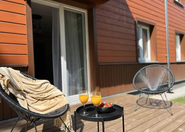 Cozy Apple Garden With Terrace شقة