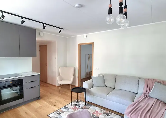 Cozy Apple Garden With Terrace شقة